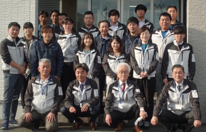 和新工業　集合写真