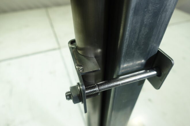 シャワーホース固定用支柱