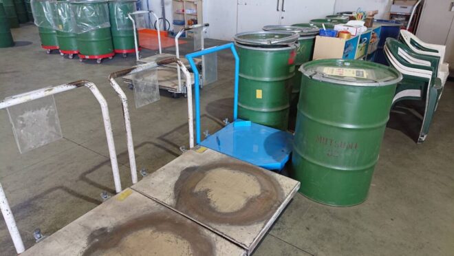 ドラム缶用キャリー(特注台車)導入事例