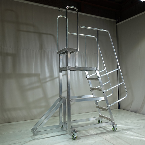 アルミ階段