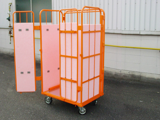 カーゴ台車　開閉