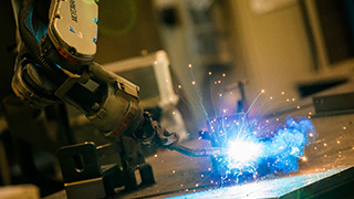 国内自社工場での一貫体制