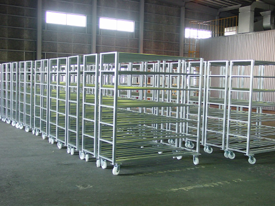 椎茸栽培台車（きのこ栽培台車）