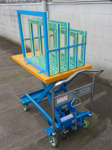 サイドカッター用収納ラック　テーブルリフター付き