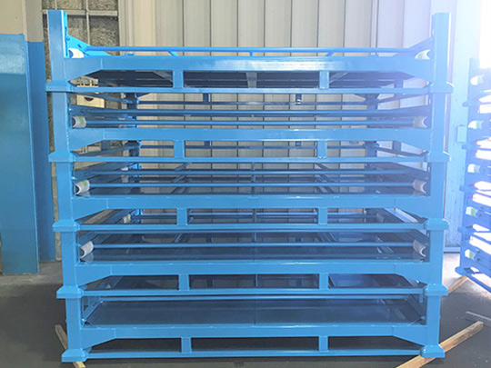 輸出品保管用ラック